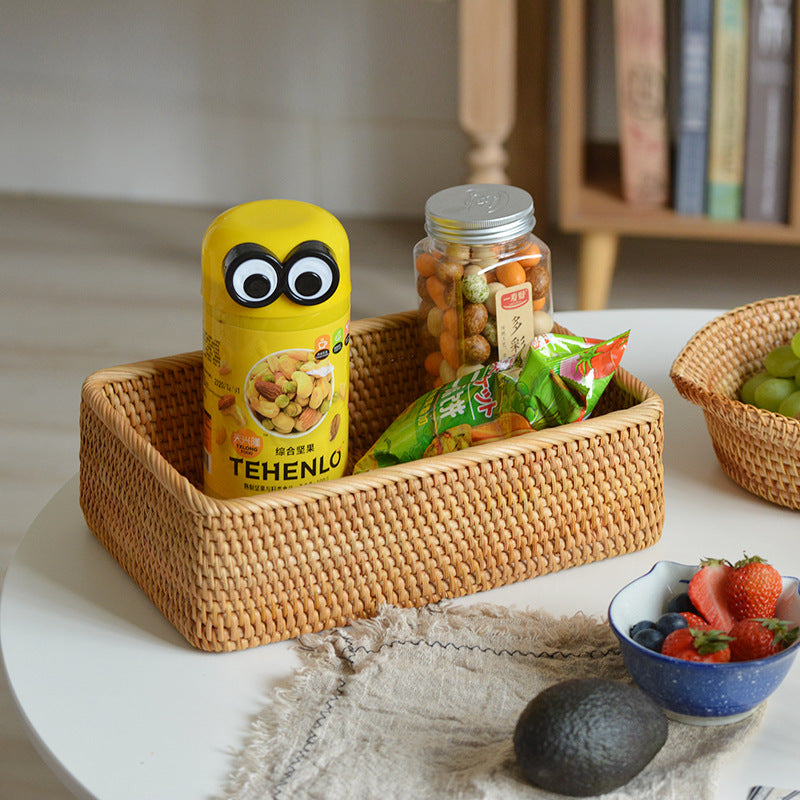 Women rectangular storage basket made of handwoven natural material Bowlift