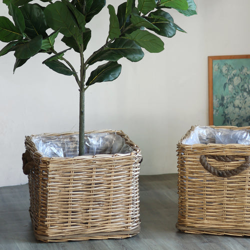 Storage basket with handcrafted details Bowlift