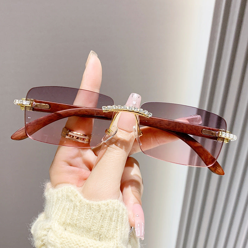 Women's elegant sunglasses with unique frame Bowlift