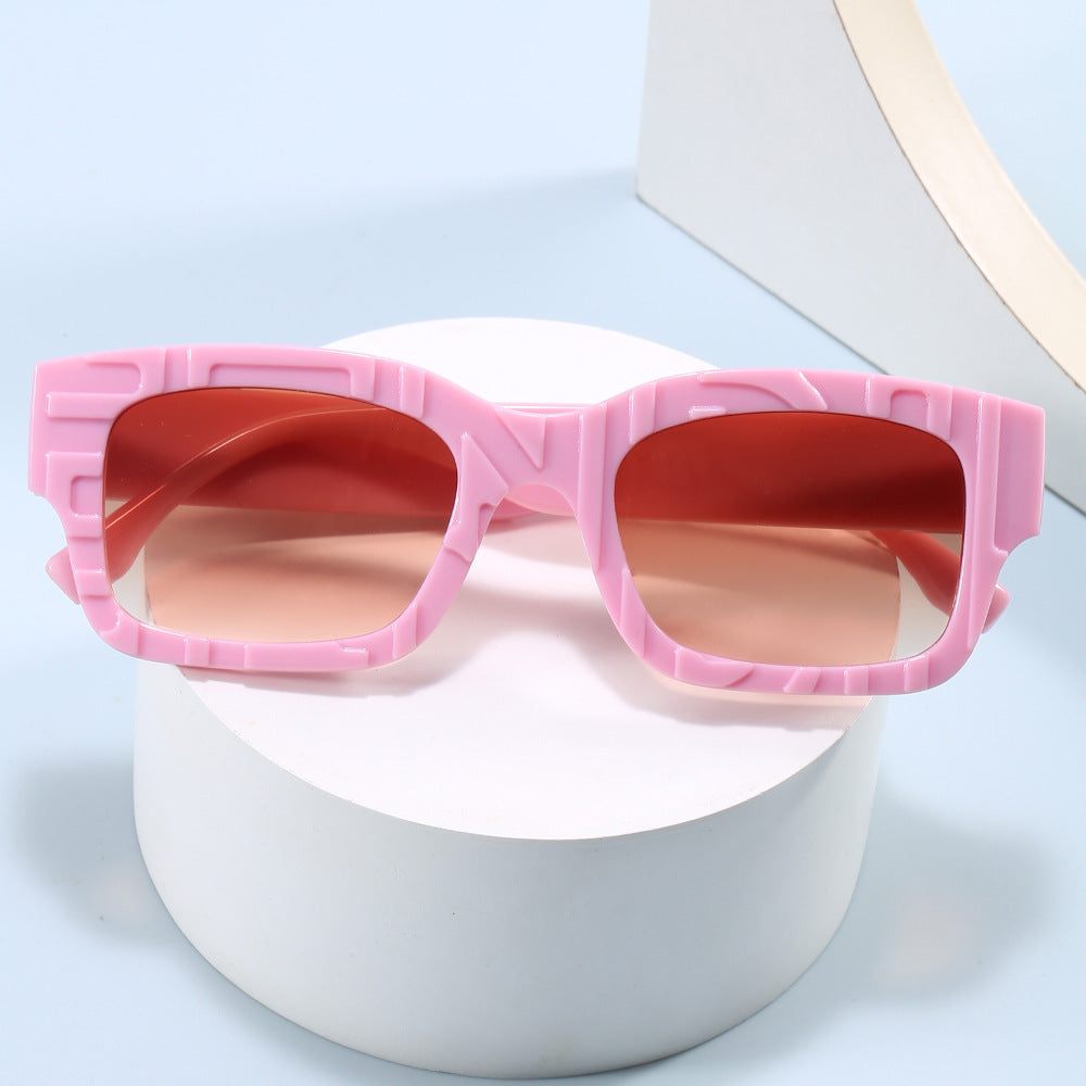 Women's fashionable square sunglasses with textured frame and UV protection Bowlift