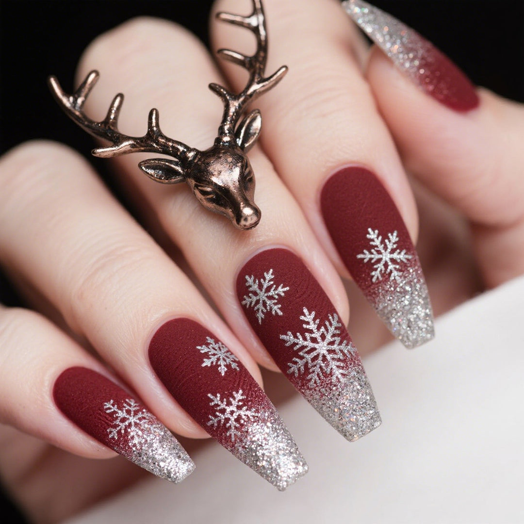 Artificial Nails in Festive Winter Design Bowlift