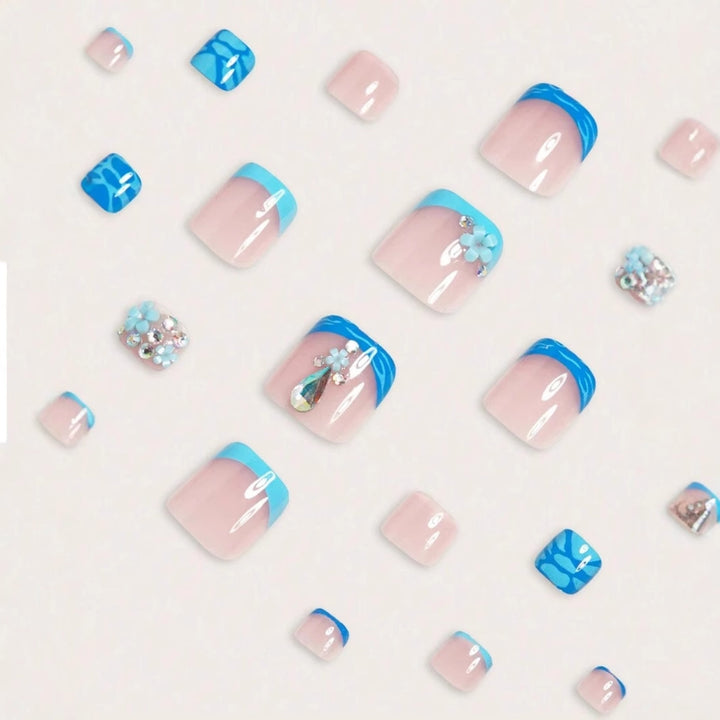 Nail art set with glamorous 3D decorations and elegant accents Bowlift