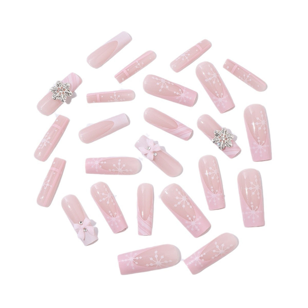 Creative Nail Art Set with Delicate Flower and Glitter Accents Bowlift