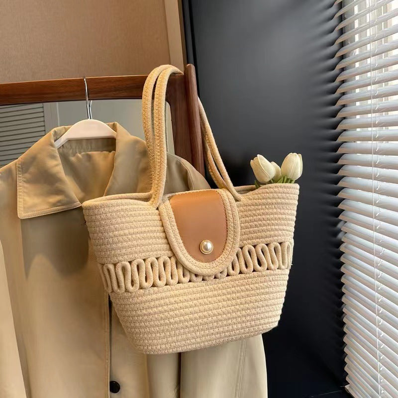 Handcrafted basket bag with elegant leather trim Bowlift