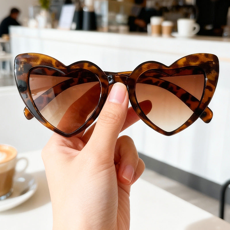 Vintage Heart-Frame Sunglasses Bowlift