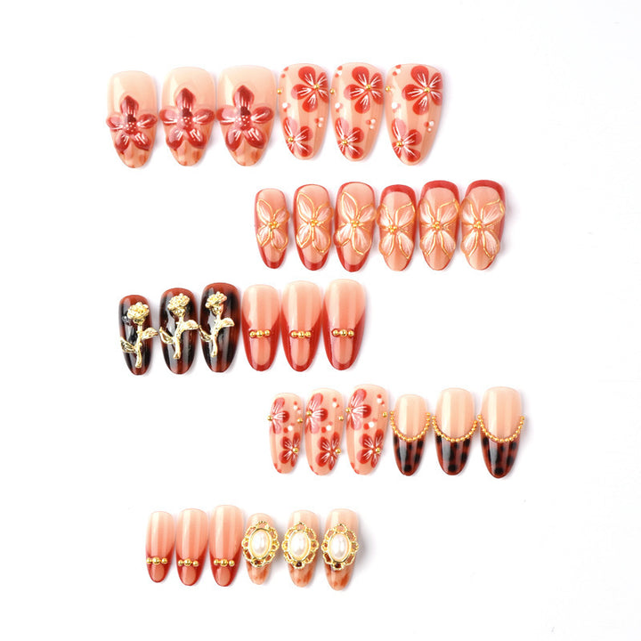 Luxury artificial nails with floral decorations Bowlift
