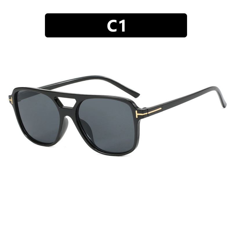 Ladies fashionable sunglasses in stylish frame Bowlift
