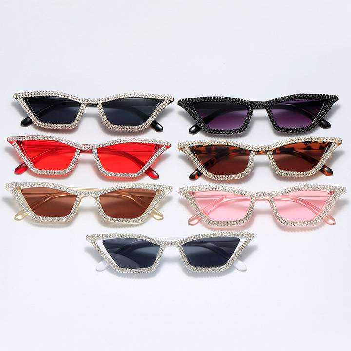 Women extravagant Cat-Eye sunglasses with sparkling crystal frame Bowlift