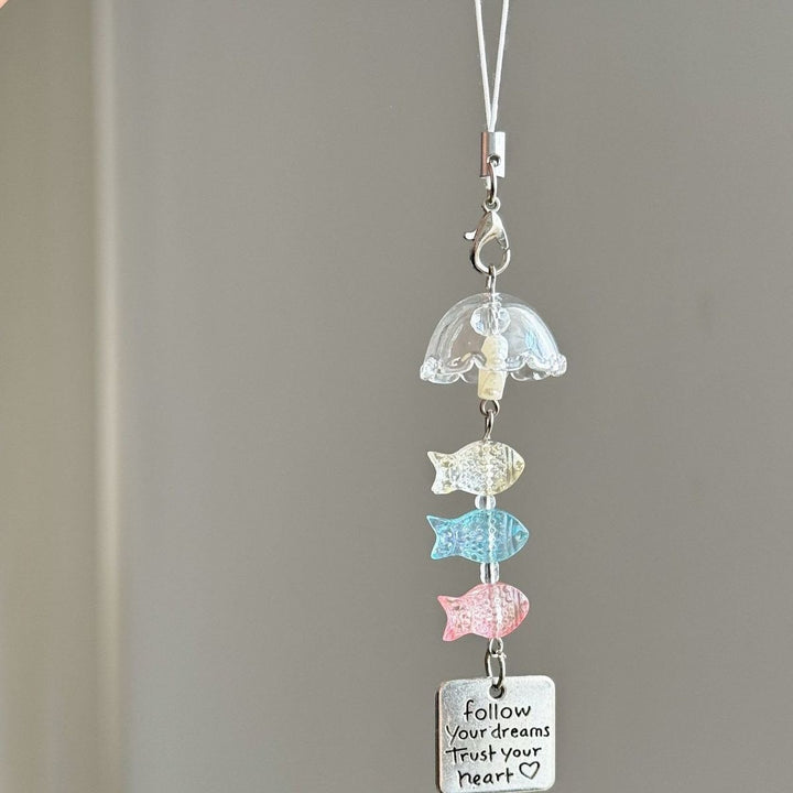 Playful keychain with maritime design Bowlift