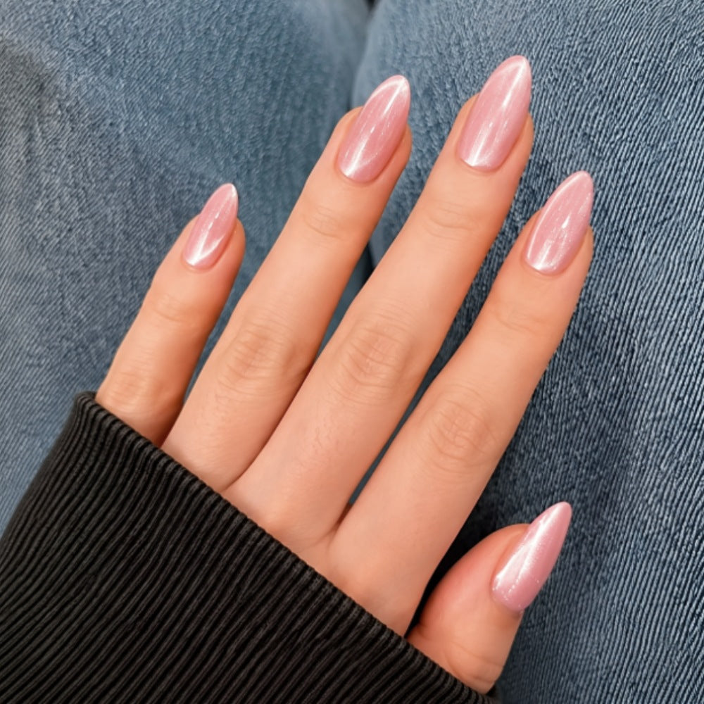 Glamorous artificial nails with shimmering effect and elegant shape Bowlift