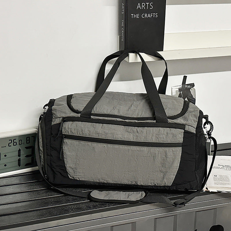 Multifunctional sports bag with insulated compartments Bowlift