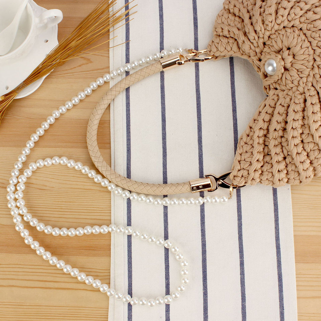 Evening bag with pearl decorated handle Bowlift