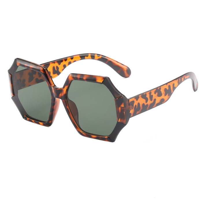 Women exclusive sunglasses in striking modern design Bowlift