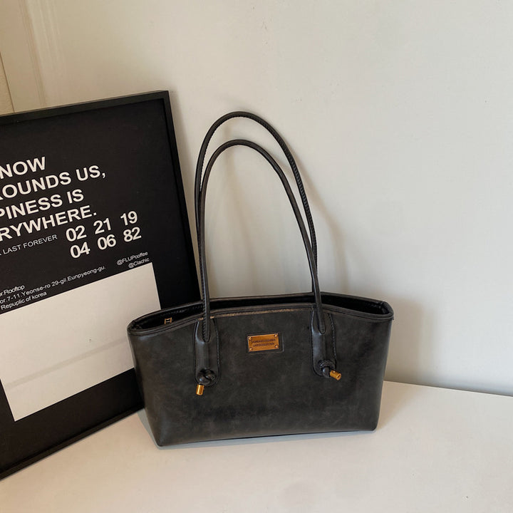 Elegant Structured Leather Tote Bowlift