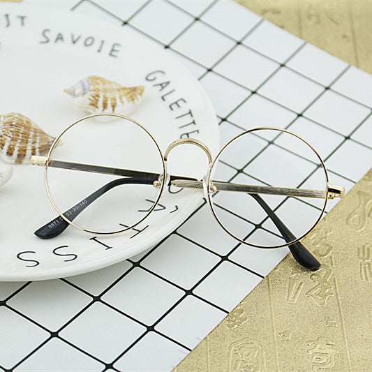 Women Round Glasses with Filigree Metal Frame Bowlift
