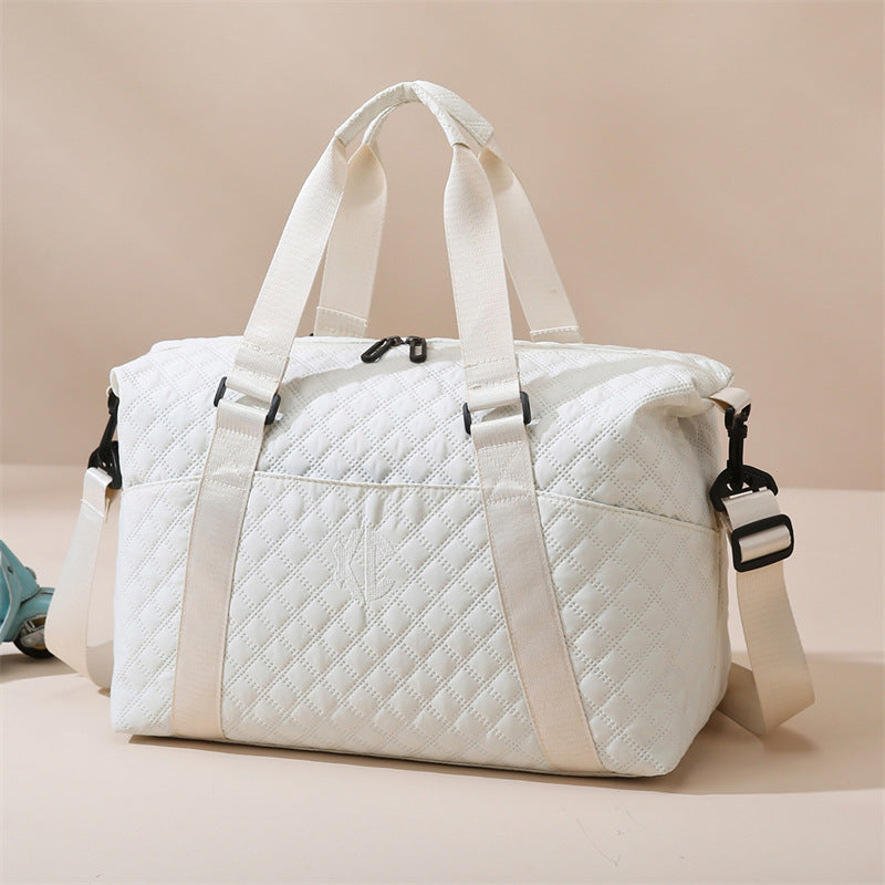 Stylish and Versatile Quilted Travel Bag Bowlift