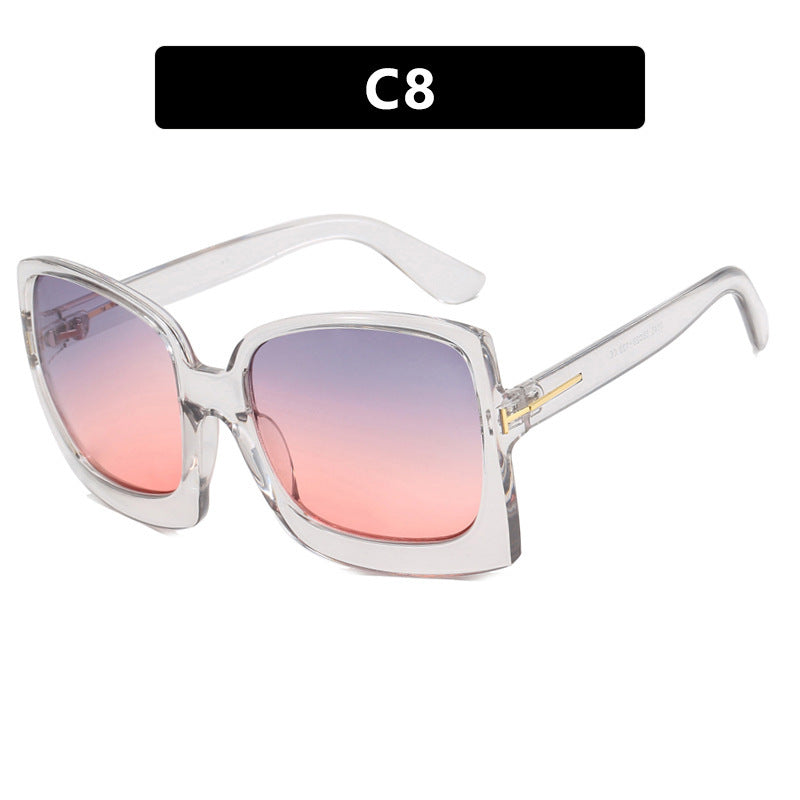 Ladies oversized sunglasses in trendy and elegant design Bowlift