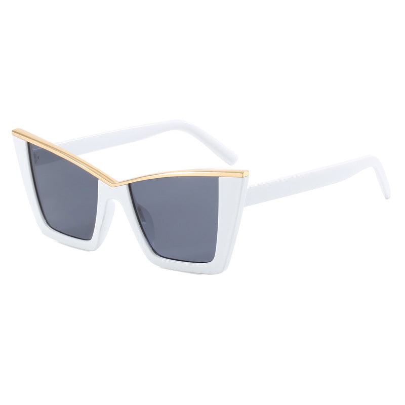 Ladies square sunglasses with golden details Bowlift