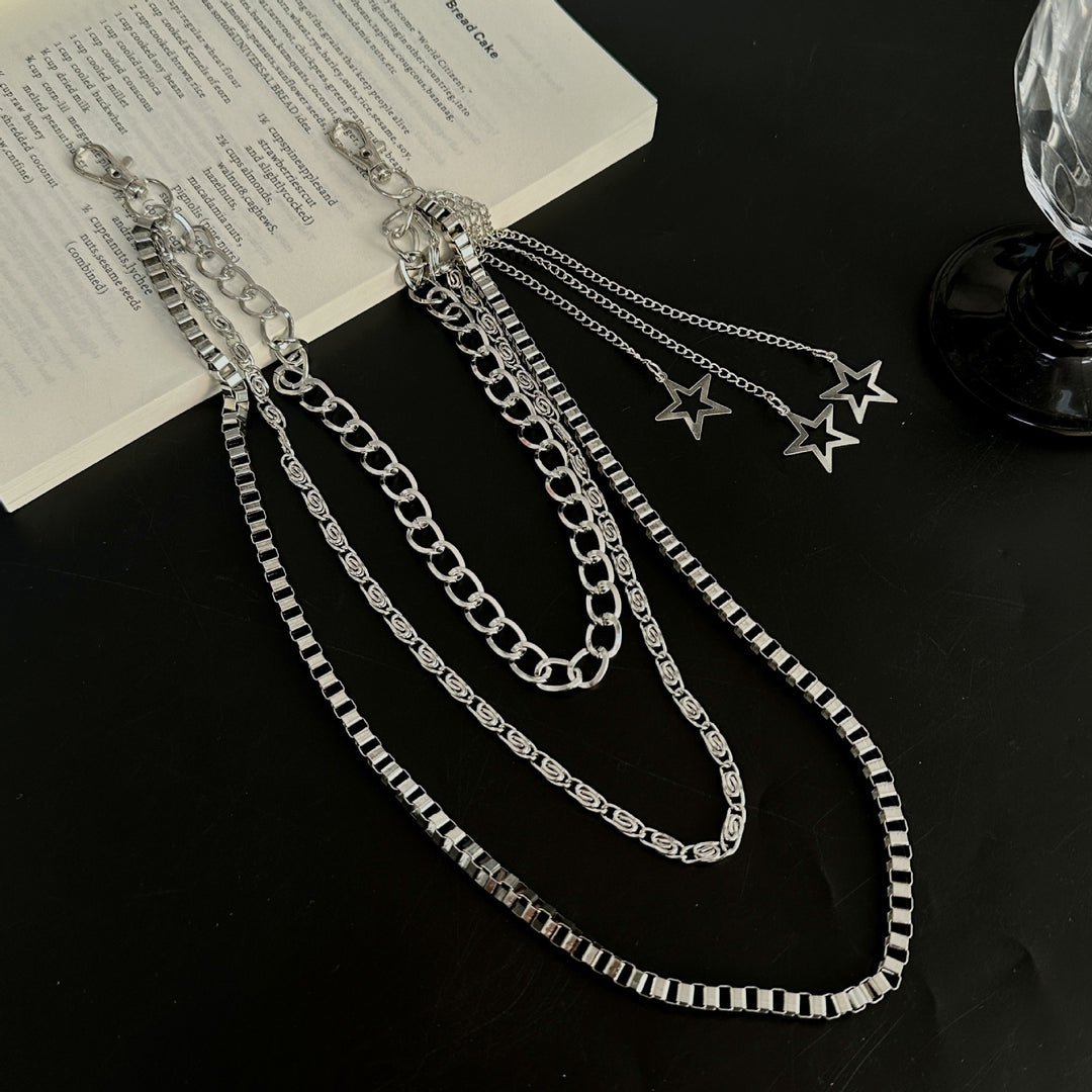 Fashionable chain belt with star pendants Bowlift