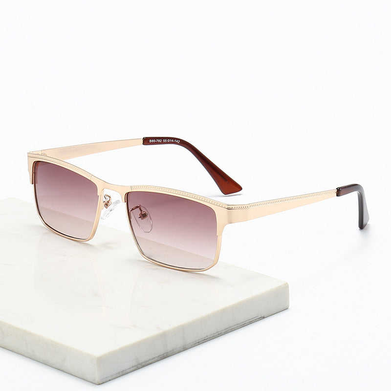 Women’s square sunglasses with a stylish frame and optimal UV protection Bowlift