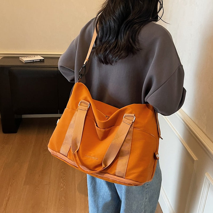 Versatile Weekend Travel Duffle