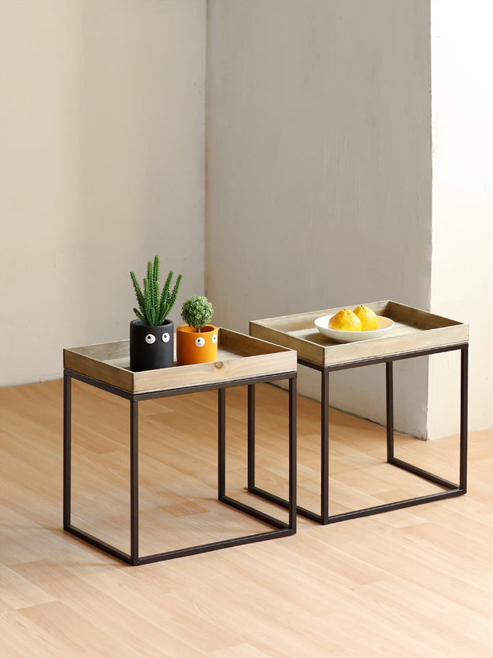 Modern side table with wooden tray Bowlift