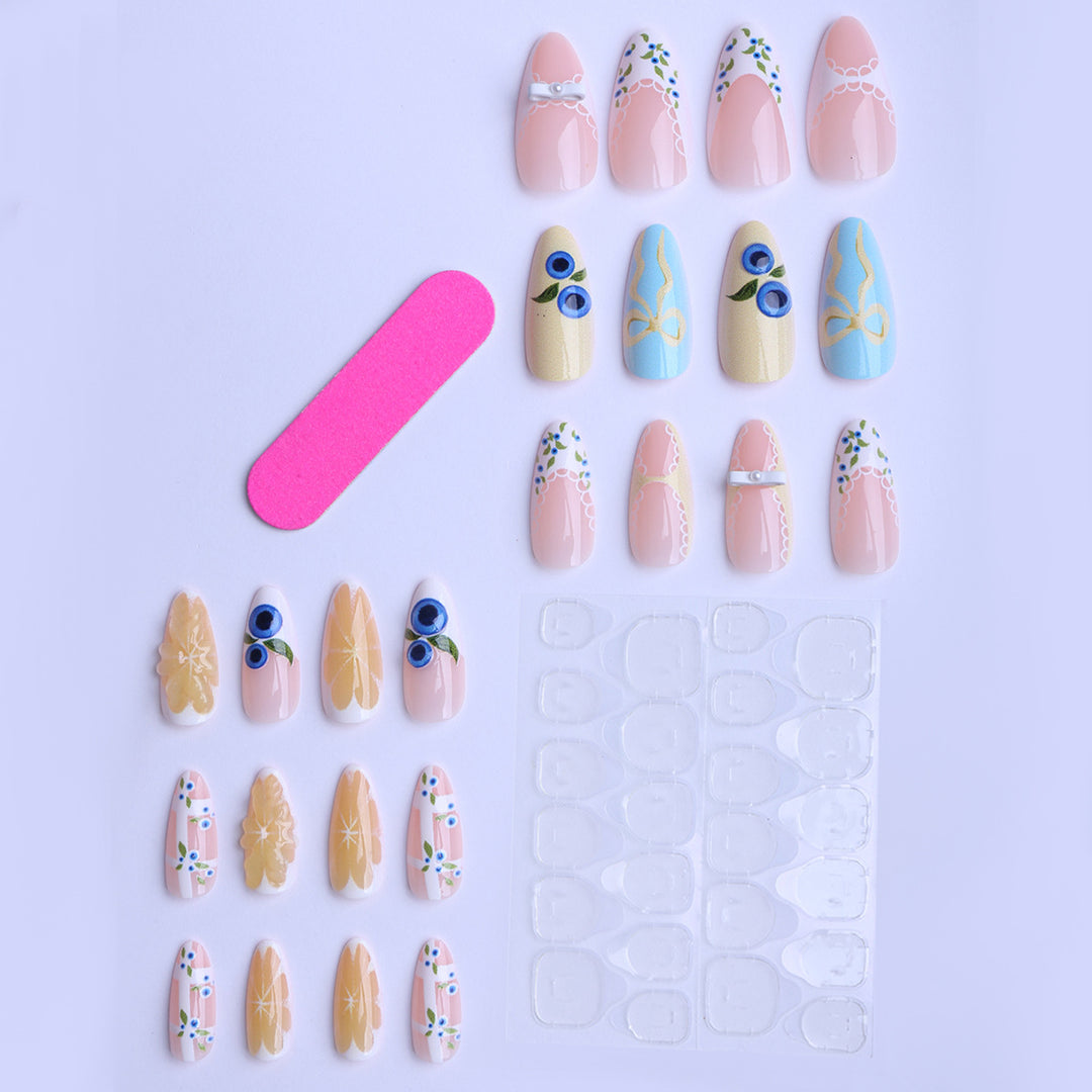Artificial nails with luxurious 3D applications Bowlift