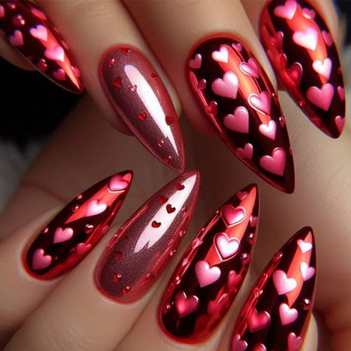 Artificial nails with heart motif and glitter effects Bowlift