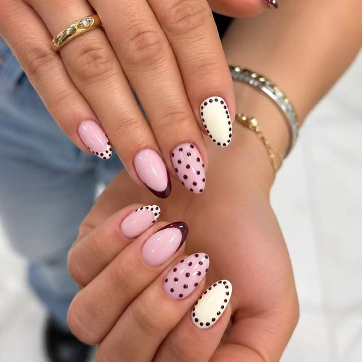 Artistic Almond-Shaped Press-On Nails Bowlift
