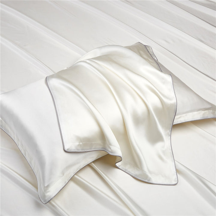 Luxury Mulberry Silk Pillowcase and Sheet Set