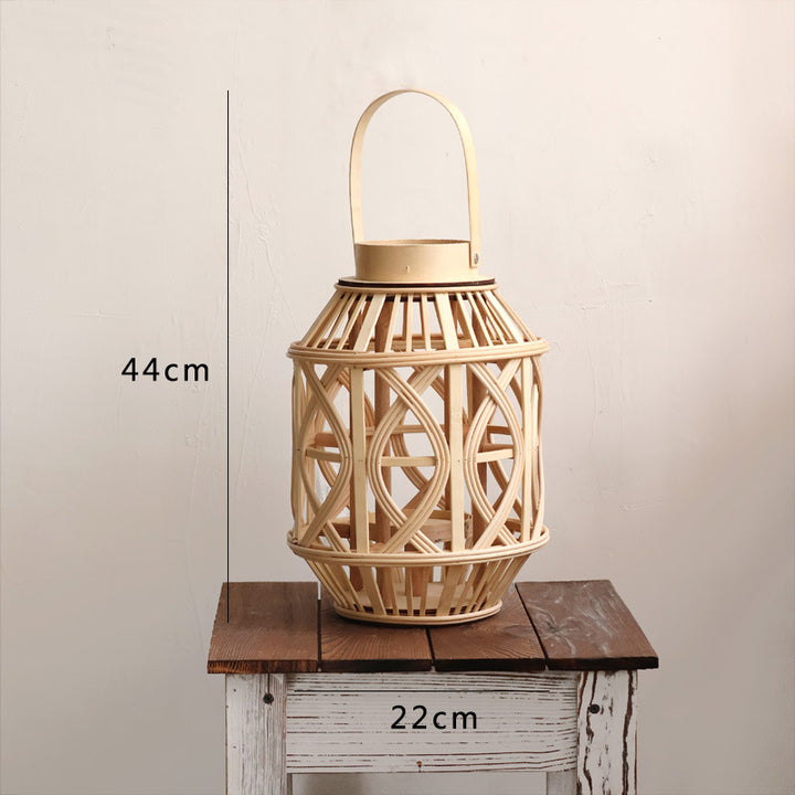 Handcrafted lantern made of rattan Bowlift