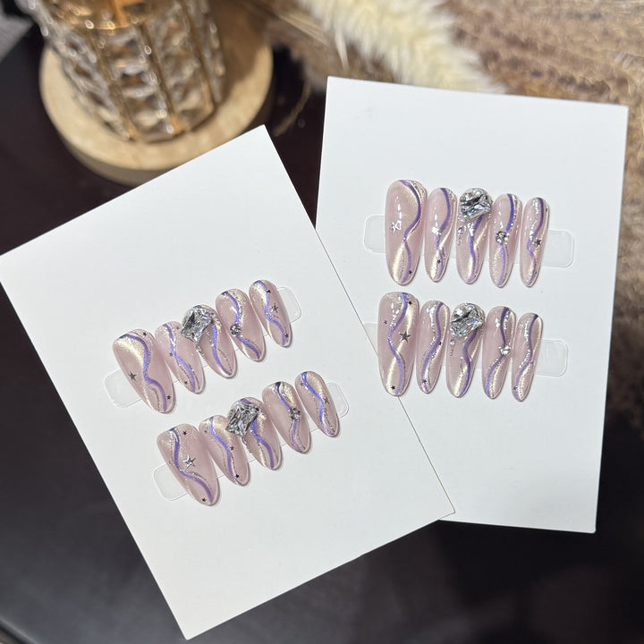 Glamorous Decorative Nail Art Set Bowlift