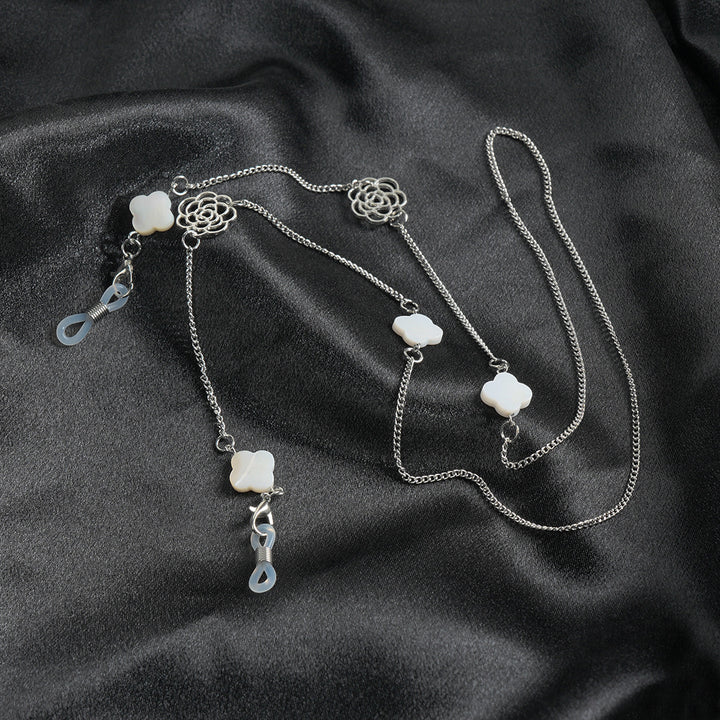Elegant Floral Chain Necklace Bowlift
