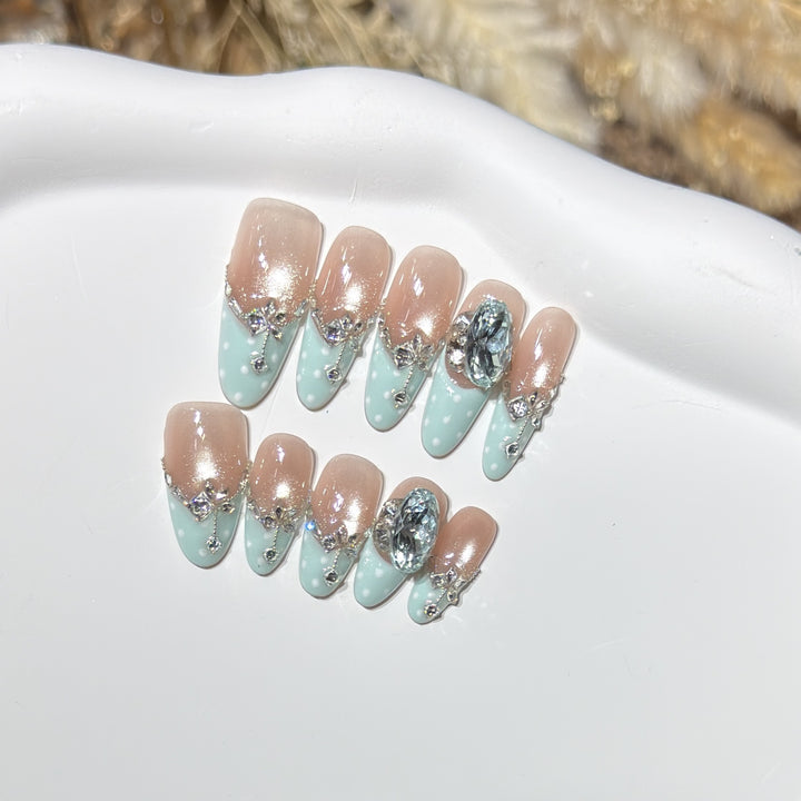 Elegant Decorative Press-On Nail Set with Gemstone Accents Bowlift