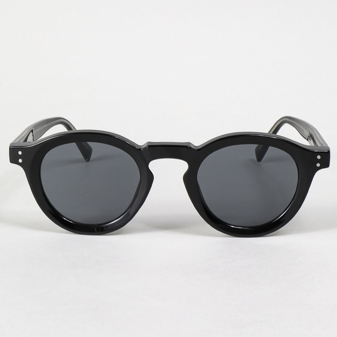 Ladies fashionable sunglasses in classic round style Bowlift