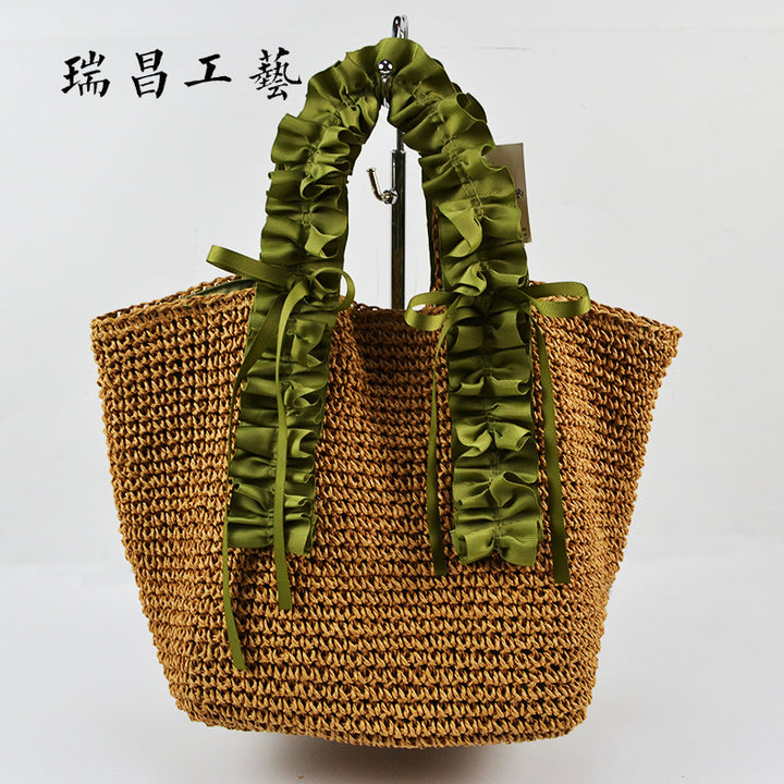 Crocheted beach bag with elegant satin accents Bowlift