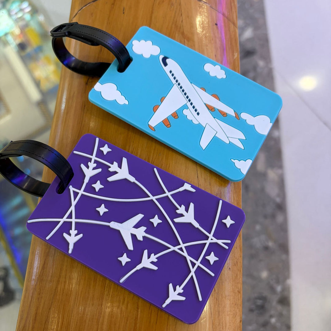 Airplane-Themed Luggage Tag Bowlift