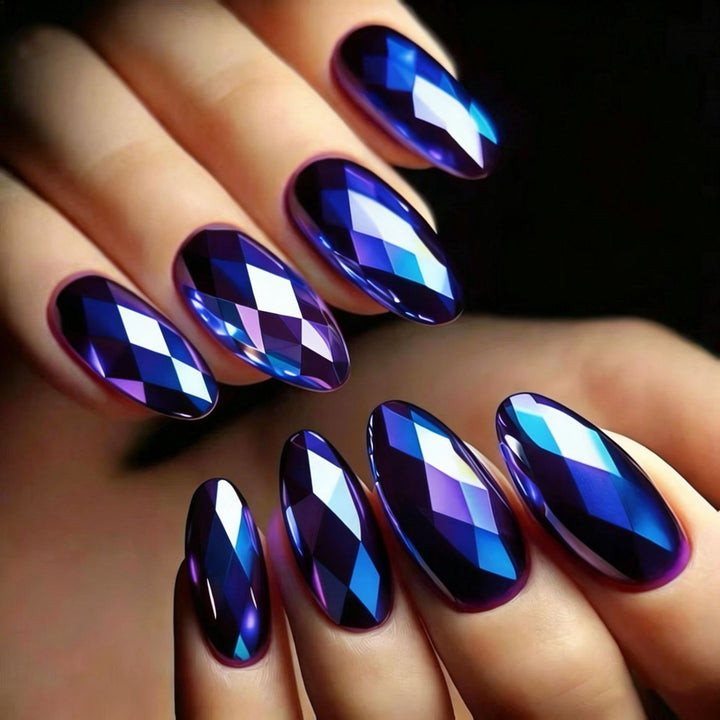 Shiny artificial nails Bowlift