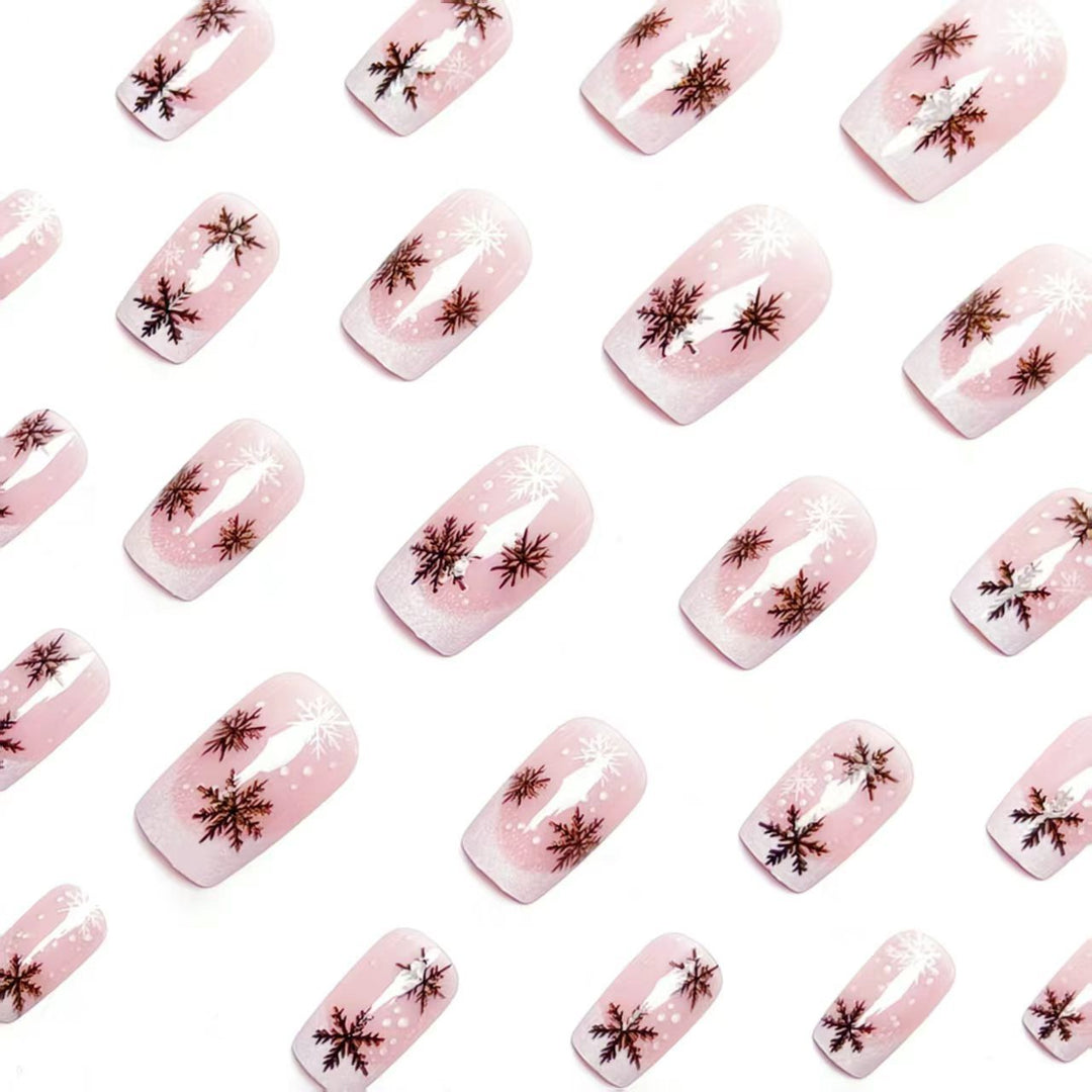 Winter-Themed Nail Art Set Bowlift
