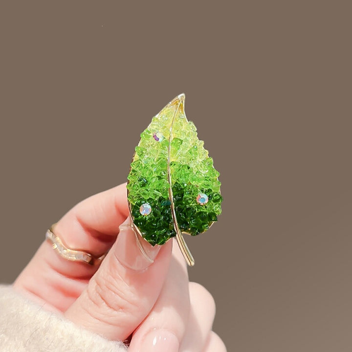 Elegant Leaf Brooch Bowlift