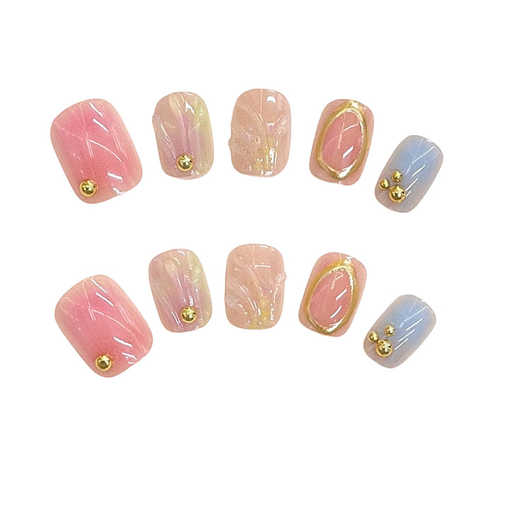 Decorative Press-On Nail Set with Gold Accents Bowlift