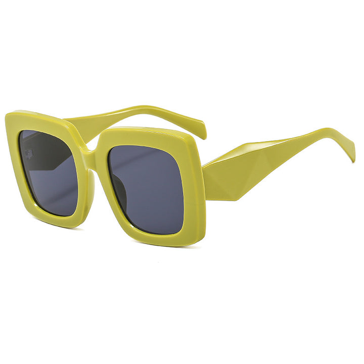 Women's oversized sunglasses in striking square design Bowlift