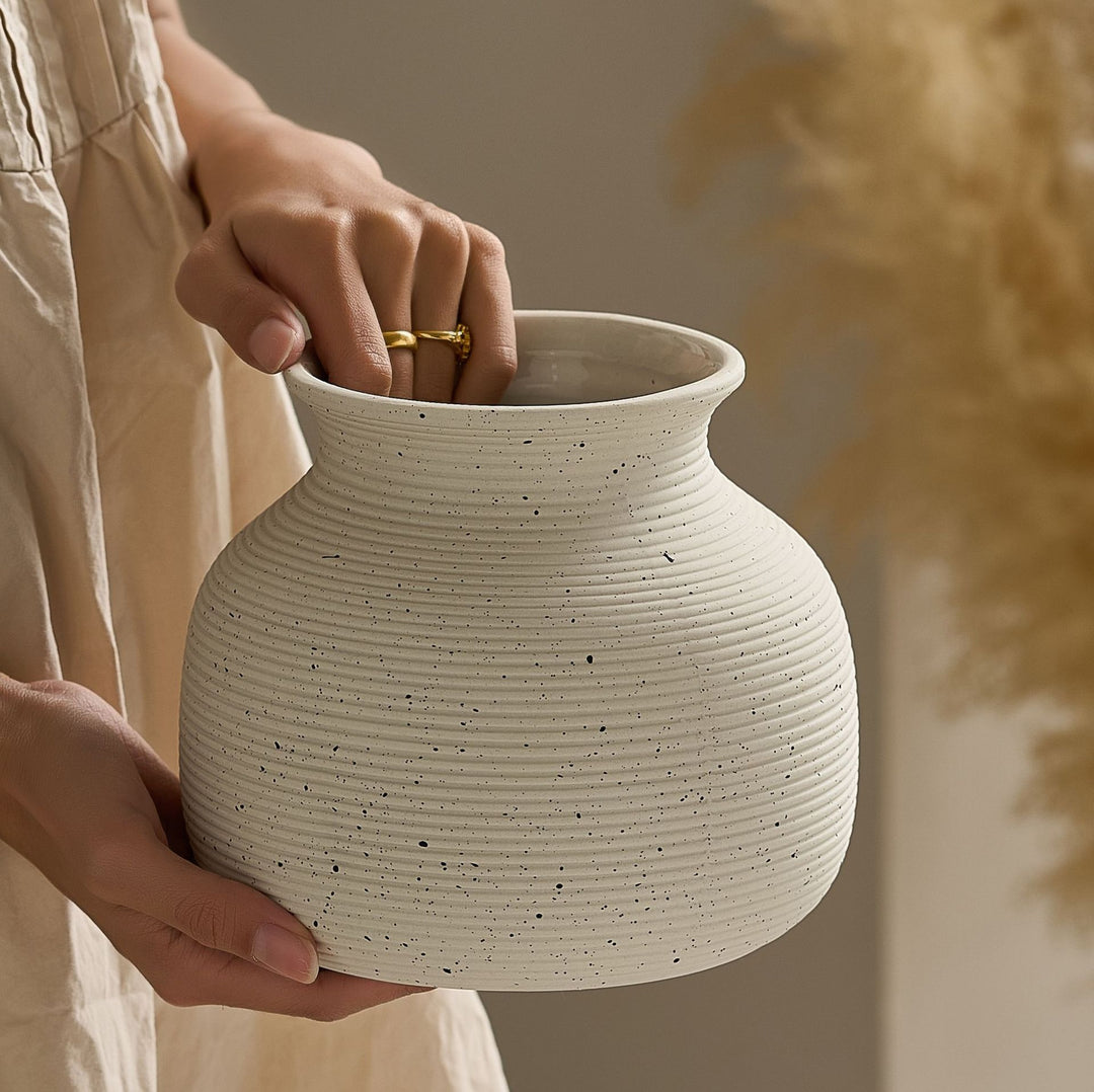 Elegant and Artistic Ceramic Vase Bowlift