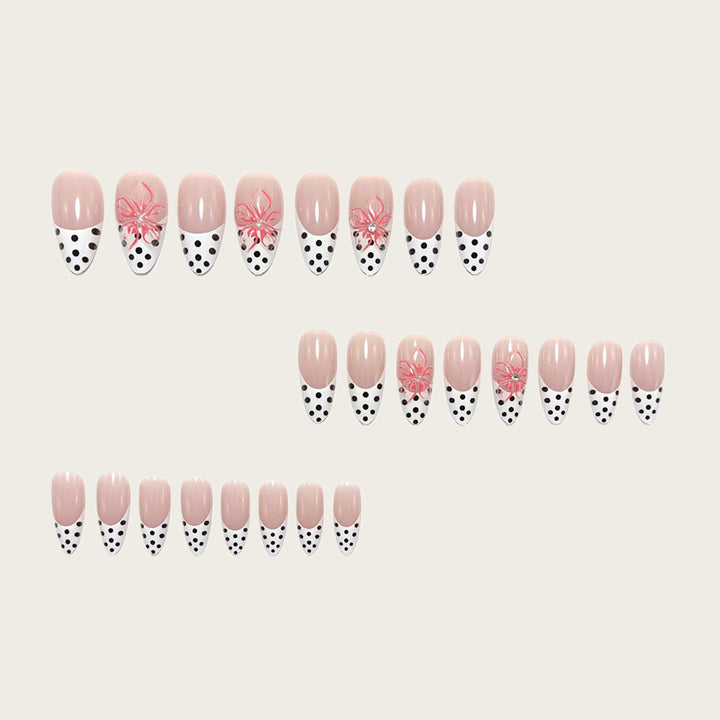 Artful Nail Decoration Bowlift