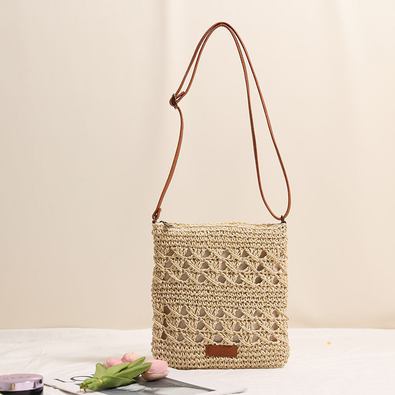 Hand-knotted shoulder bag in elegant design Bowlift