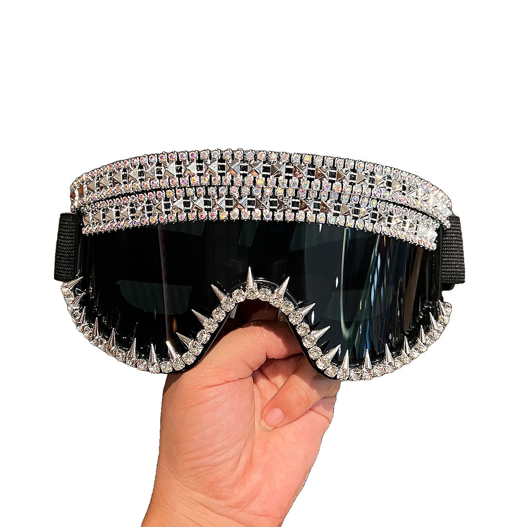 Ladies Ski Goggles with Extravagant Rhinestone Design Bowlift