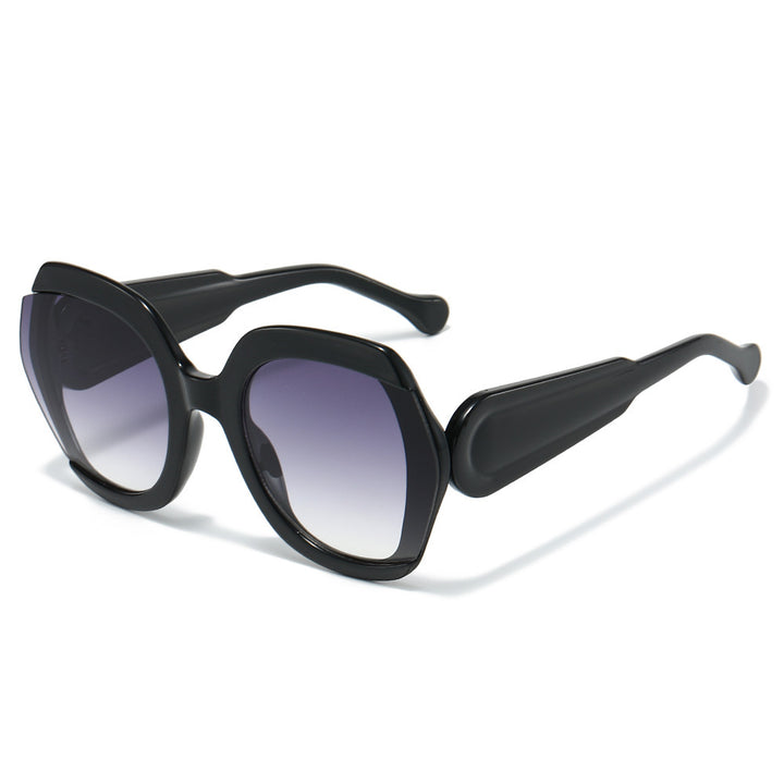 Fashion-Forward Oversized Sunglasses Bowlift