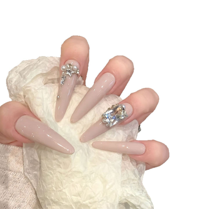 Rhinestone-Embellished Stiletto Nail Art Set Bowlift