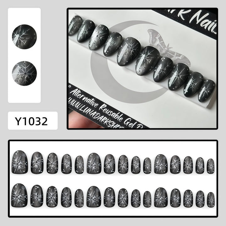 Artificial Nails in Modern Tribal Design Bowlift