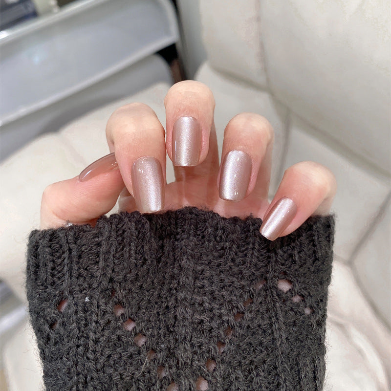 Elegant Press-On Nail Tips with Glossy Finish Bowlift